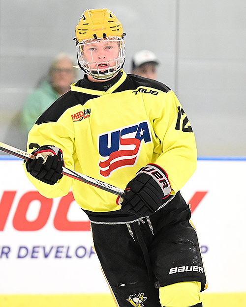 © Photo: Dan Hickling