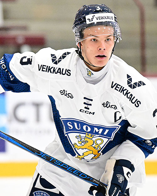Aron Kiviharju