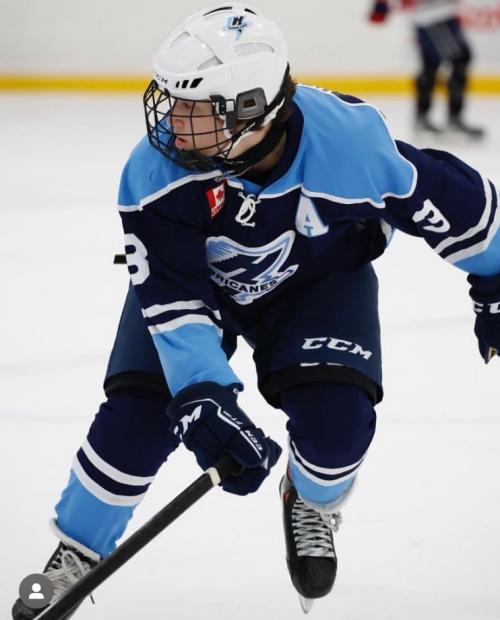 Eric Henderson Stats, Contract, Salary & More