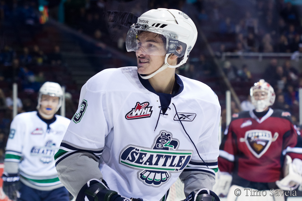Elite Prospects Mathew Barzal Photo Gallery